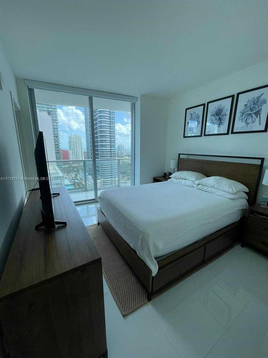 Small Image of 1100 SOUTH MIAMI AVE #2904, Miami Number 8