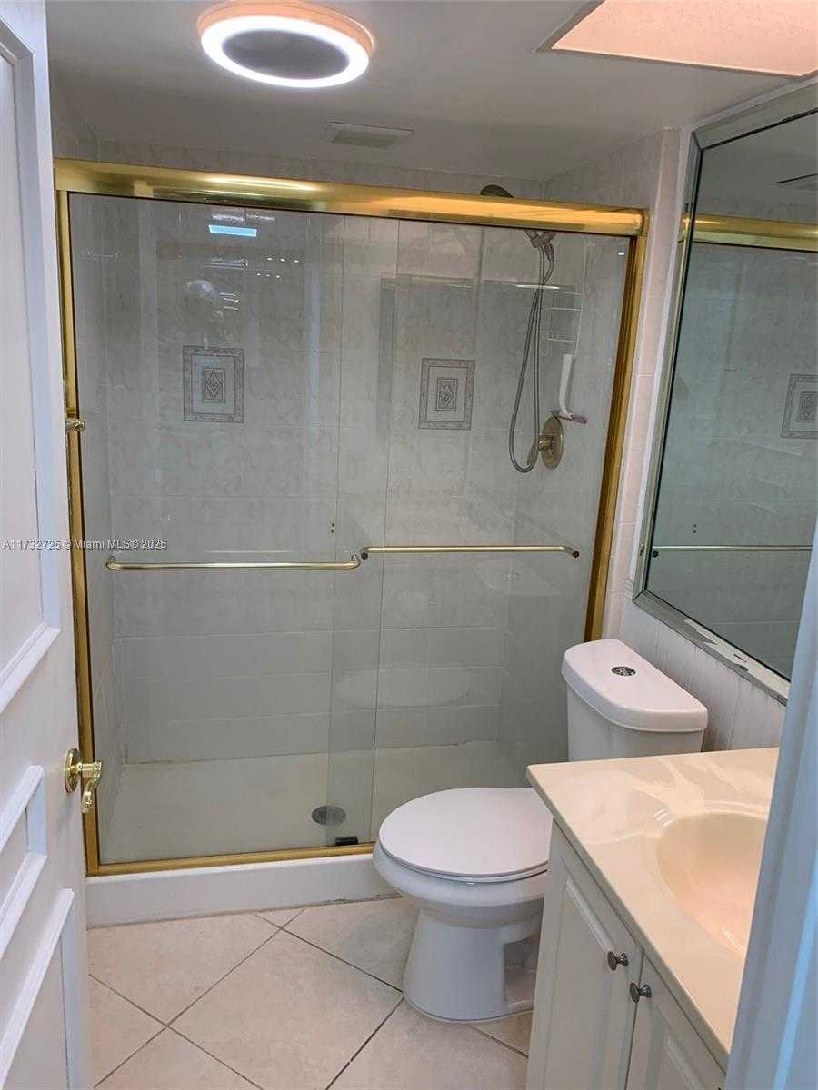 Small Image of 4801 MARTINIQUE PL #H1, Coconut Creek Number 22