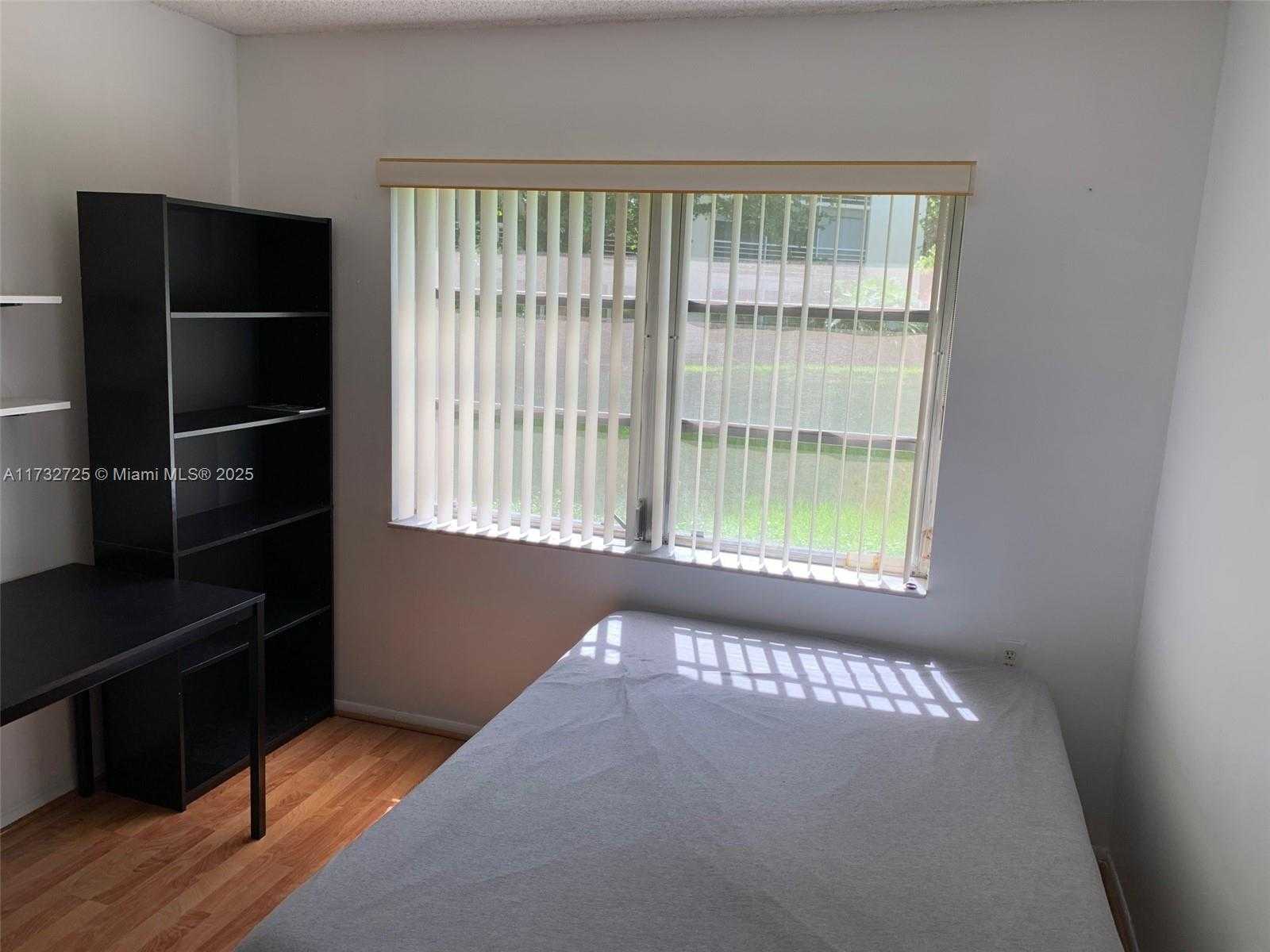 Small Image of 4801 MARTINIQUE PL #H1, Coconut Creek Number 24