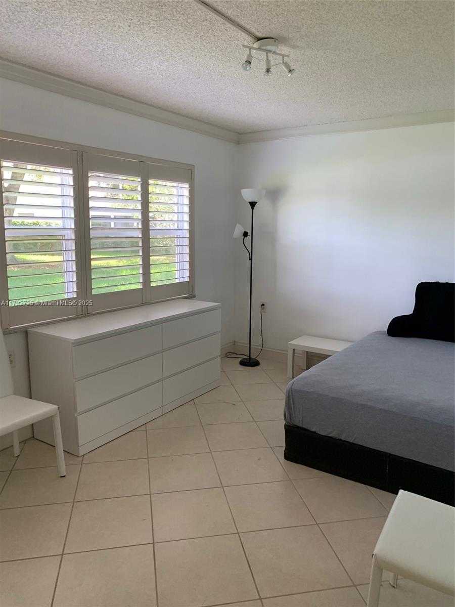 Small Image of 4801 MARTINIQUE PL #H1, Coconut Creek Number 25