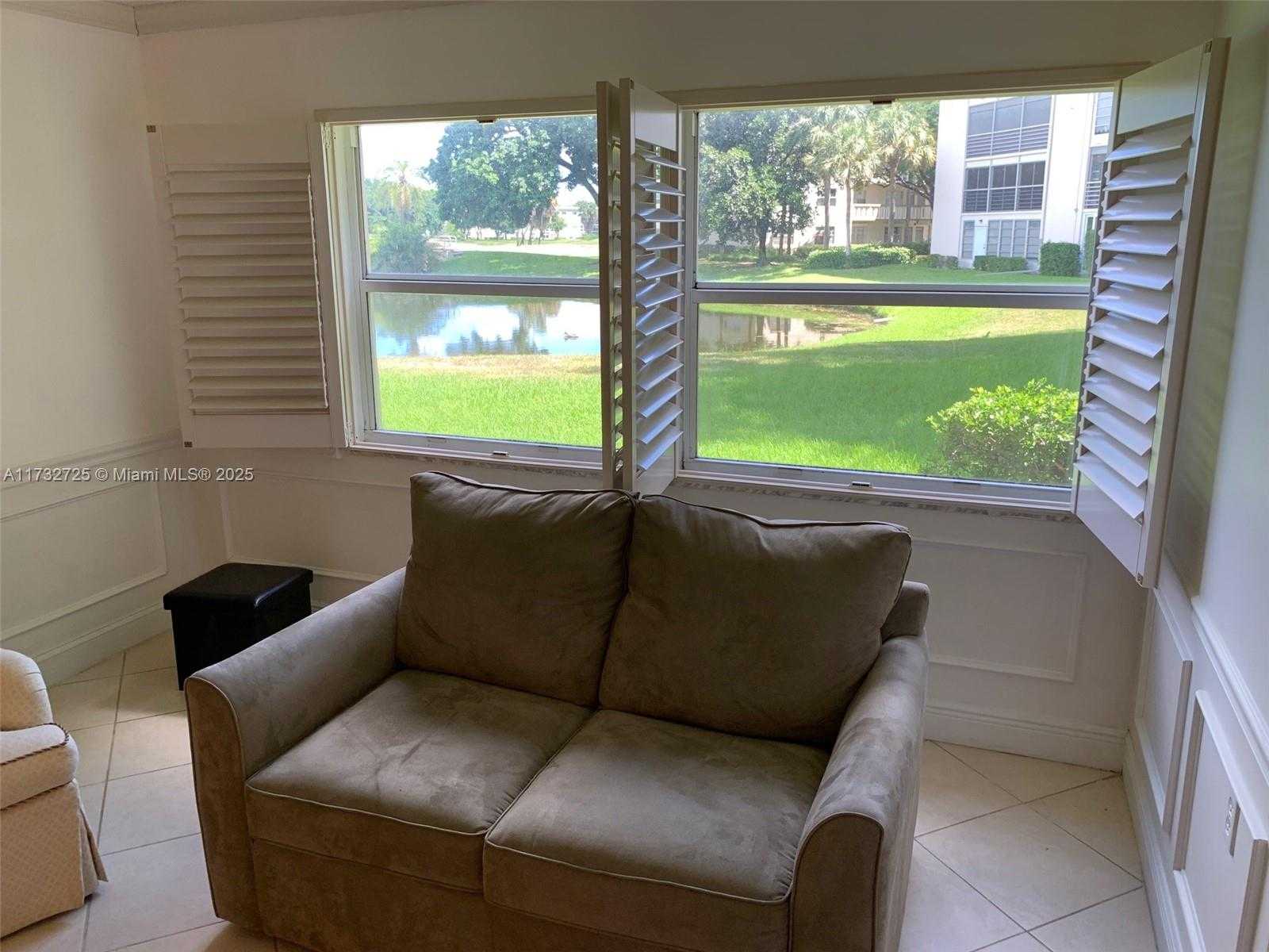 Small Image of 4801 MARTINIQUE PL #H1, Coconut Creek Number 27
