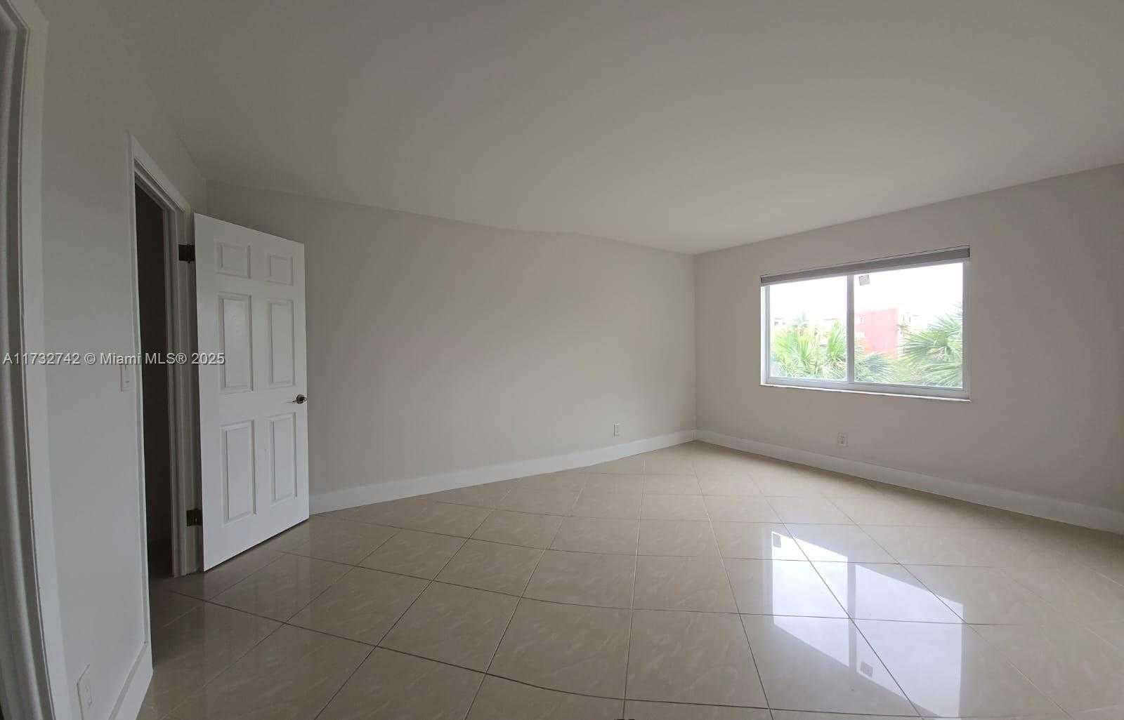 Small Image of 8411 NORTH WEST 8TH ST #302, Miami Number 12