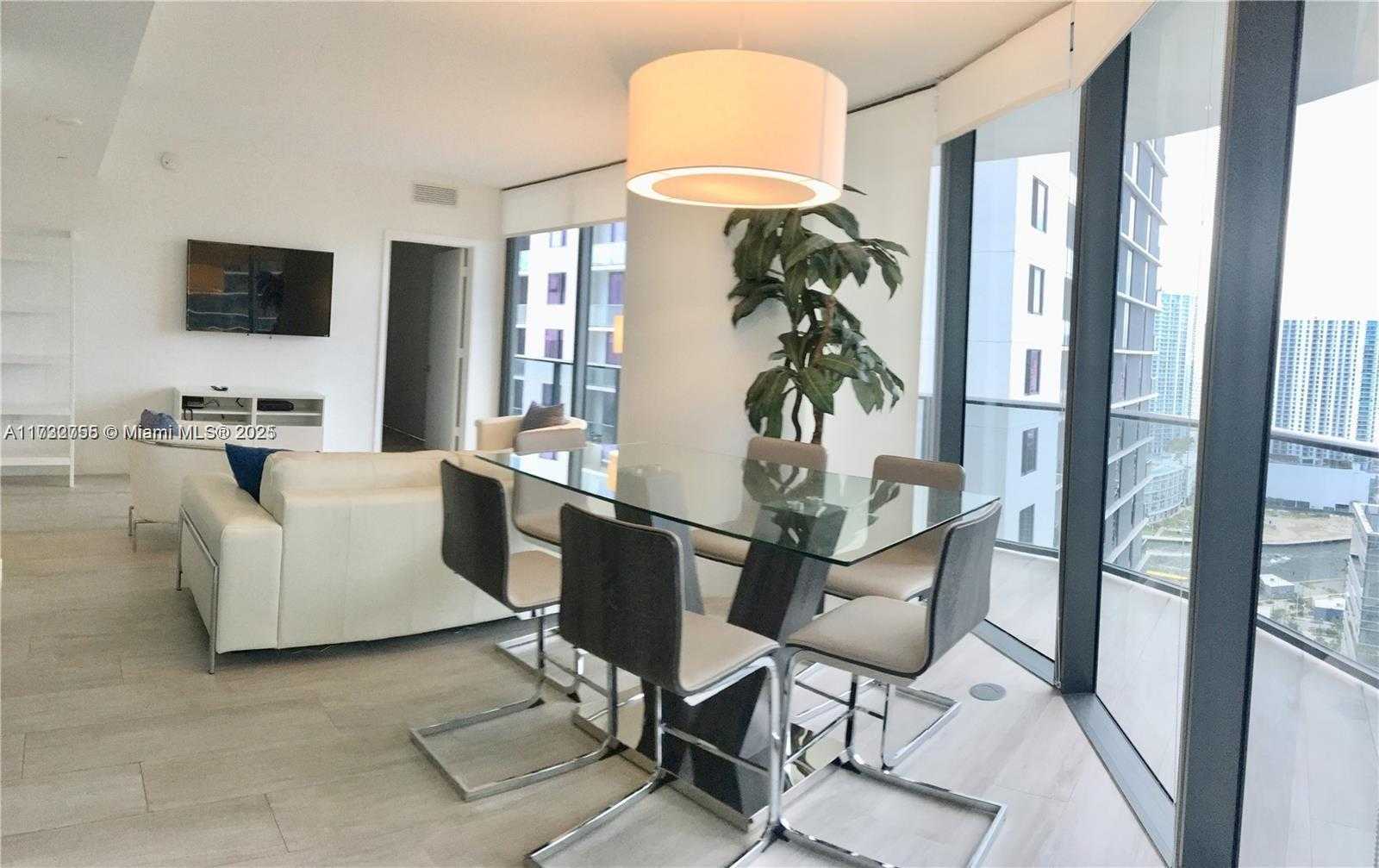 Small Image of 55 SOUTH WEST 9TH ST #2901, Miami Number 12