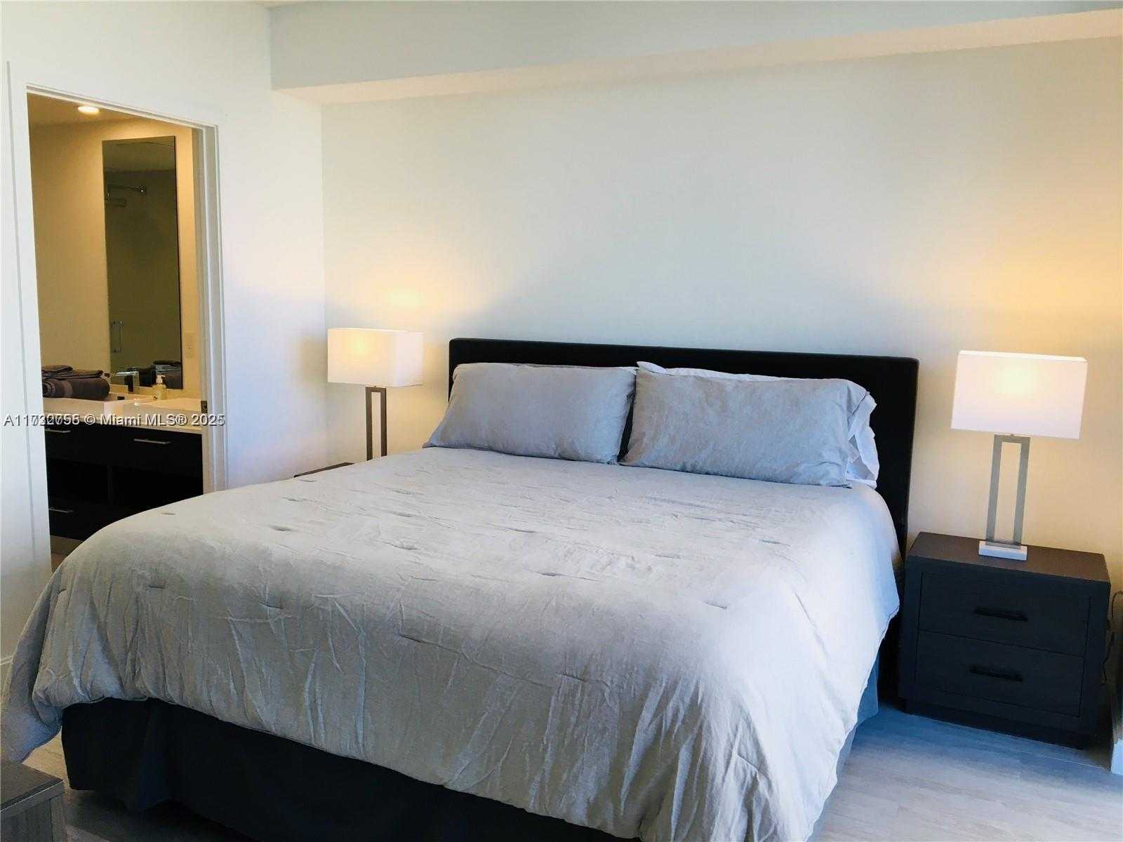 Small Image of 55 SOUTH WEST 9TH ST #2901, Miami Number 13