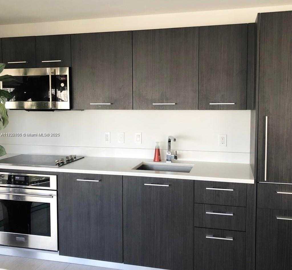 Small Image of 55 SOUTH WEST 9TH ST #2901, Miami Number 7
