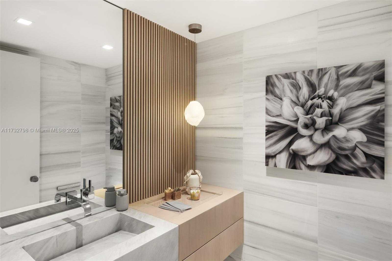 Small Image of 321 OCEAN DR #301, Miami Beach Number 13