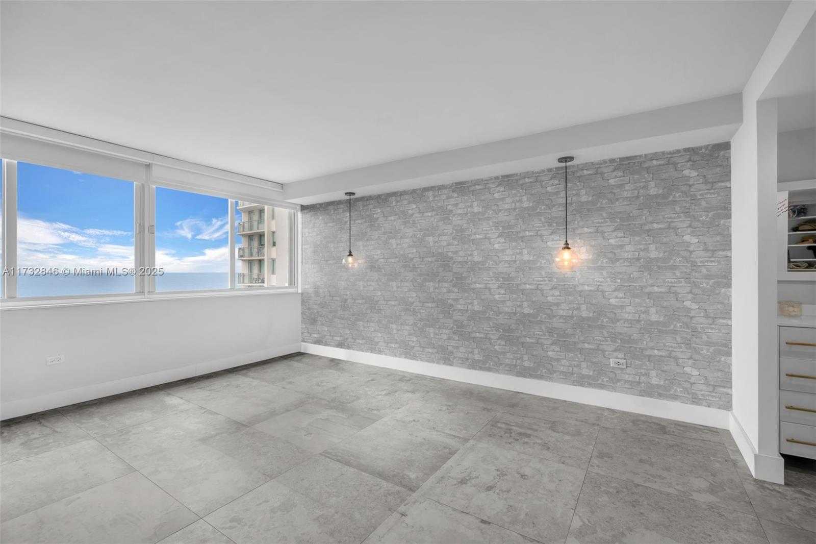Small Image of 7135 COLLINS AVE #736, Miami Beach Number 12