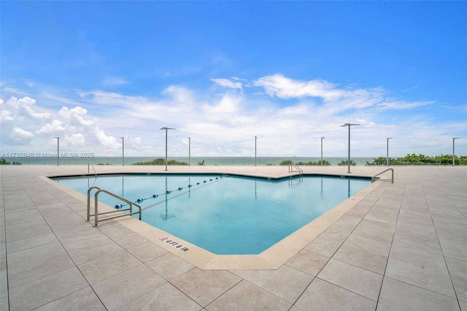 Small Image of 7135 COLLINS AVE #736, Miami Beach Number 21