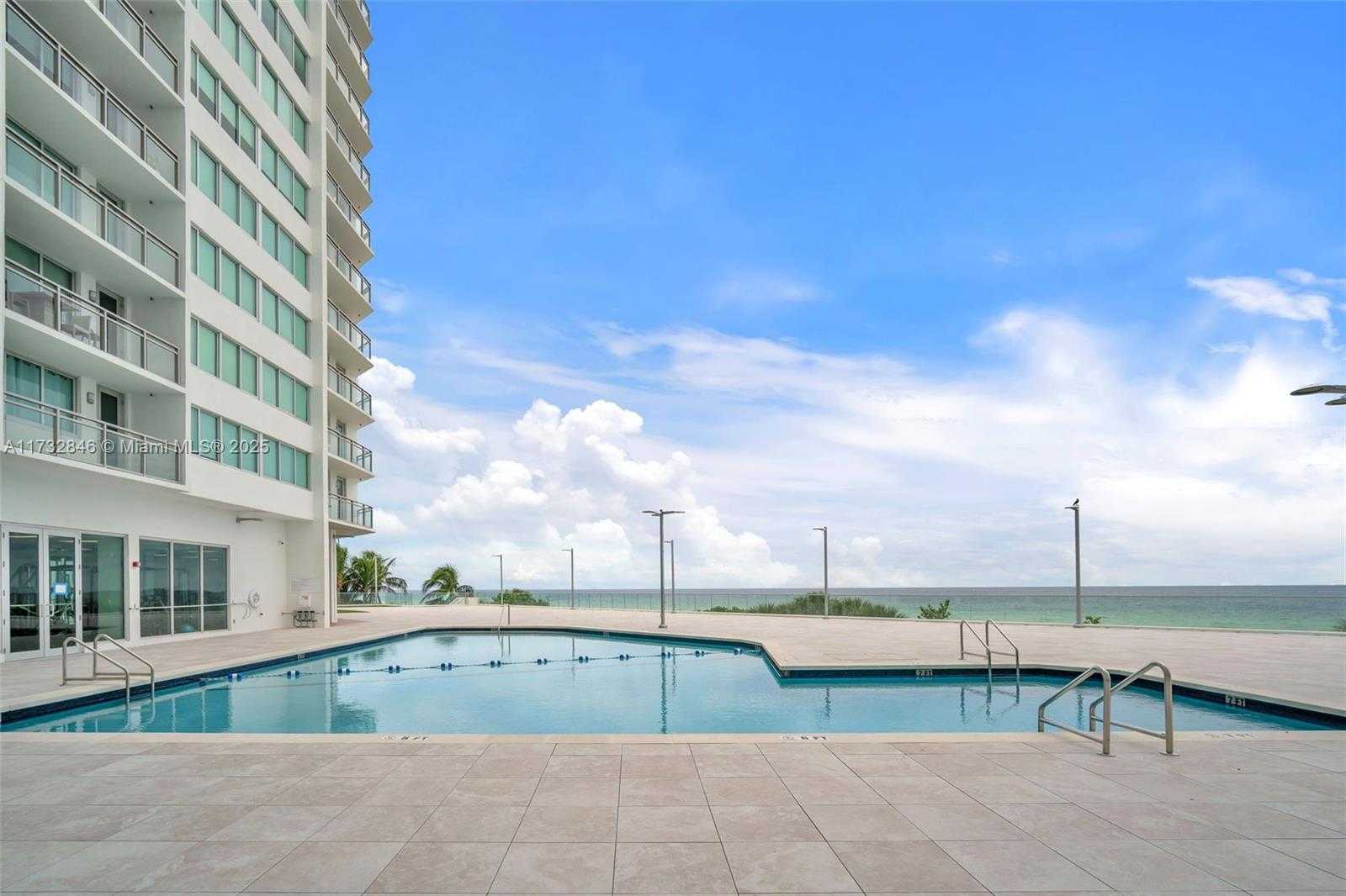 Small Image of 7135 COLLINS AVE #736, Miami Beach Number 22