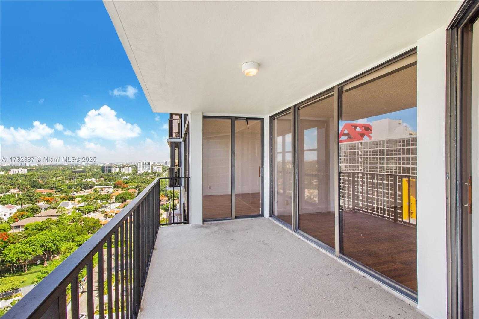 Small Image of 1925 BRICKELL AVE #1812, Miami Number 3