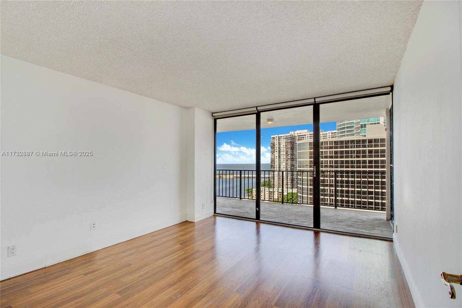 Small Image of 1925 BRICKELL AVE #1812, Miami Number 8