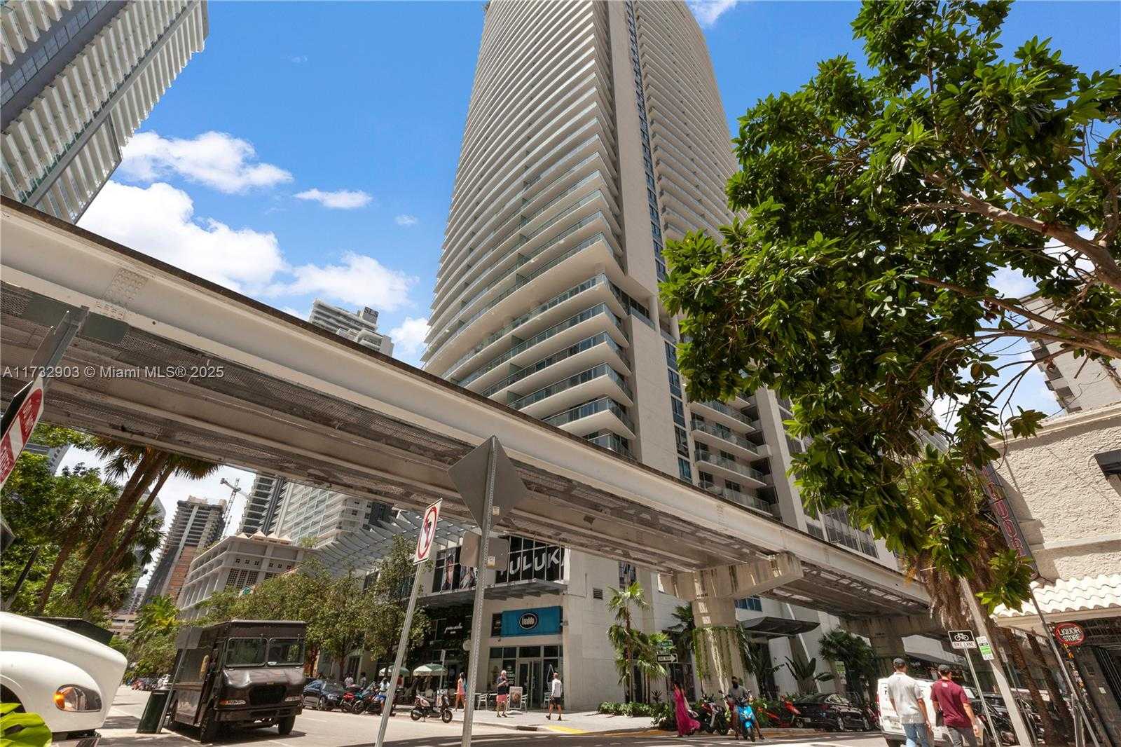 Small Image of 1100 SOUTH MIAMI AVE #3810, Miami Number 19