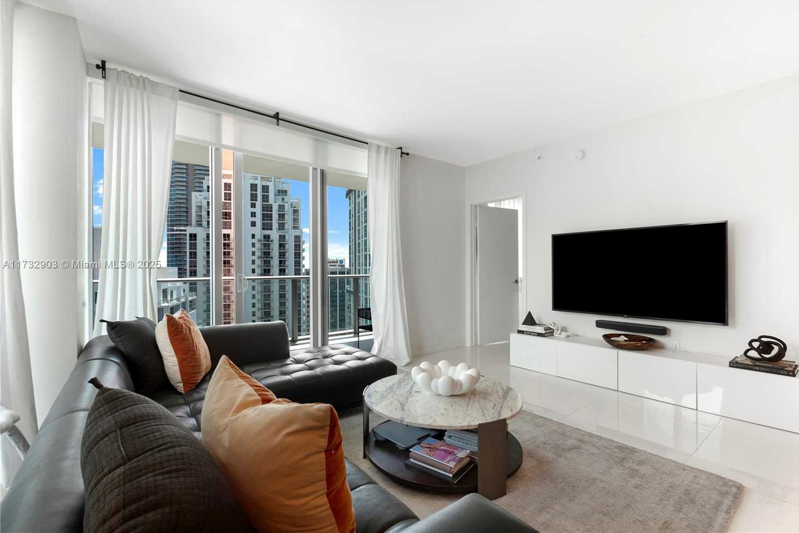 Small Image of 1100 SOUTH MIAMI AVE #3810, Miami Number 3