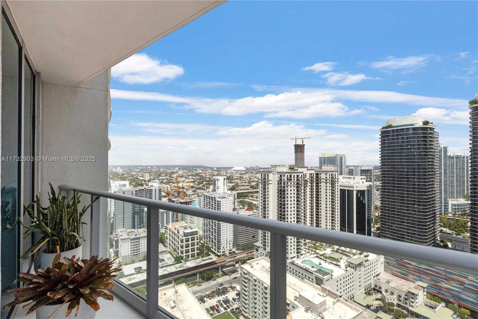 Small Image of 1100 SOUTH MIAMI AVE #3810, Miami Number 5