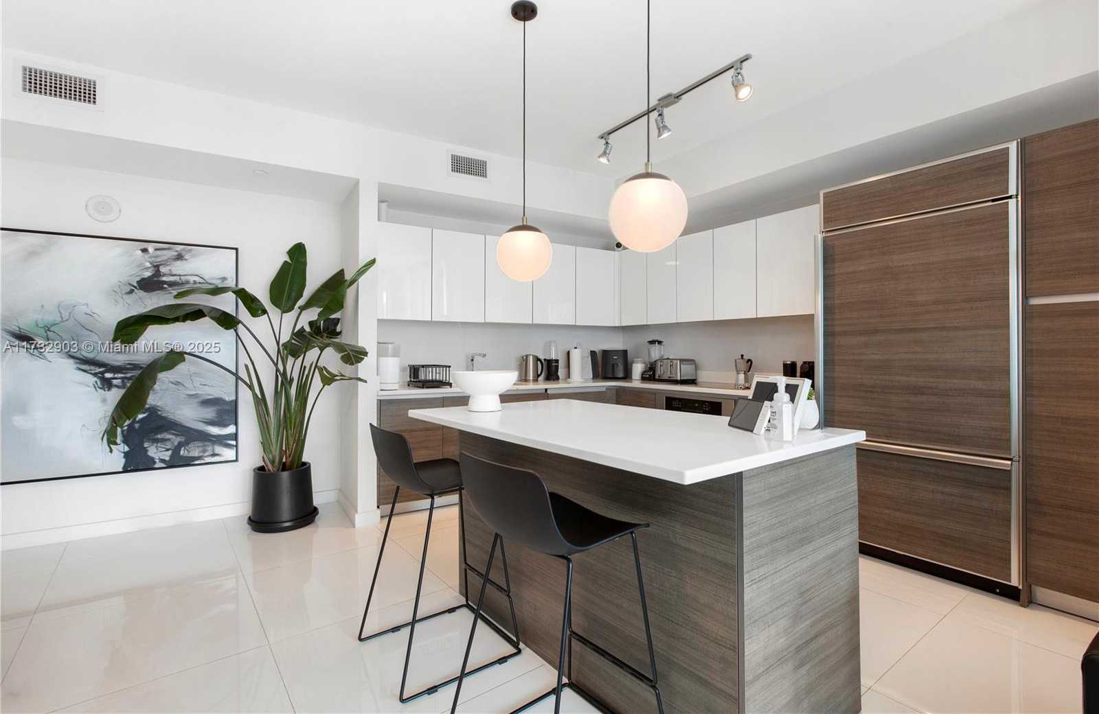 Small Image of 1100 SOUTH MIAMI AVE #3810, Miami Number 8