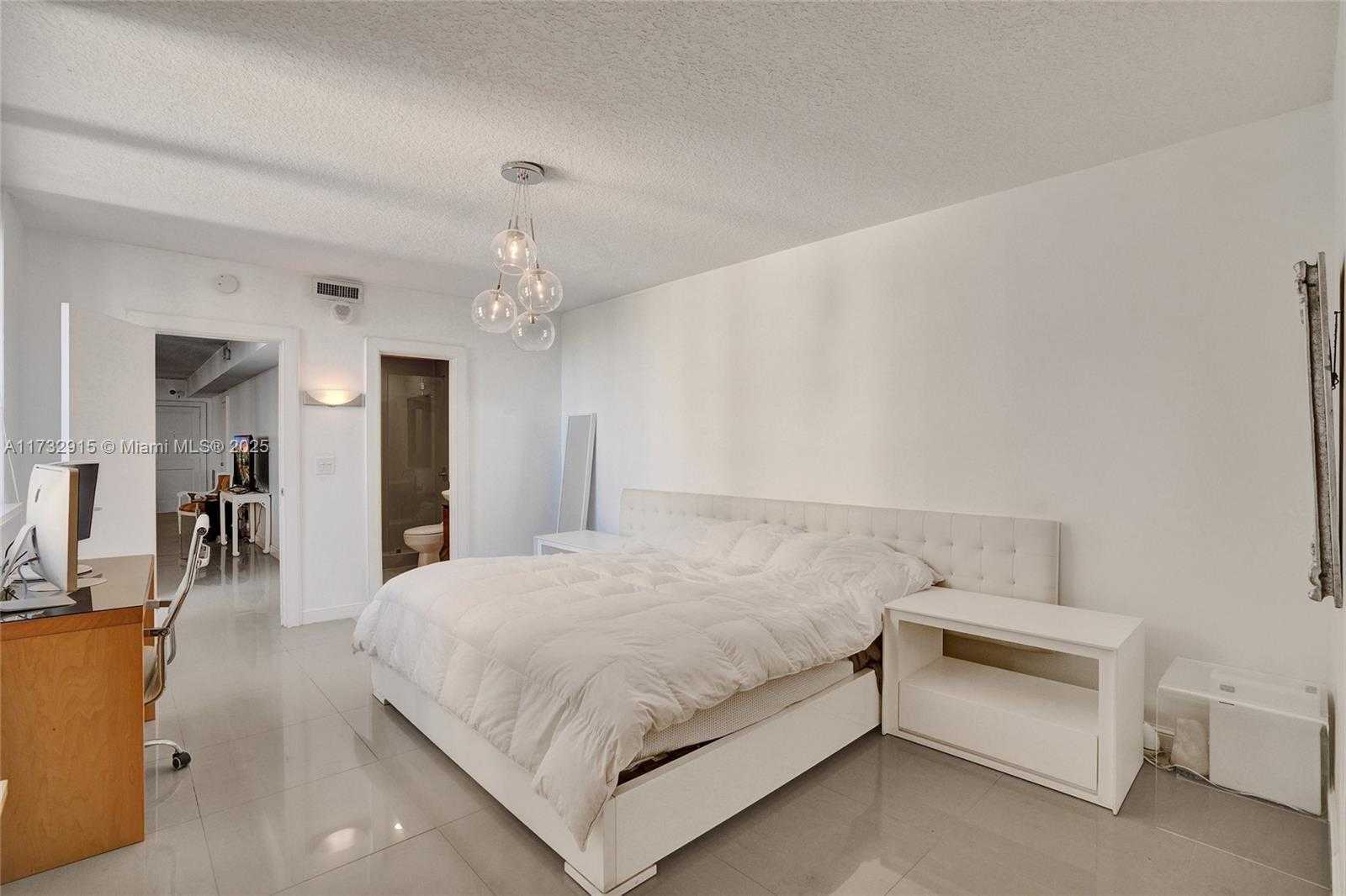 Small Image of 10185 COLLINS AVE #916, Bal Harbour Number 17