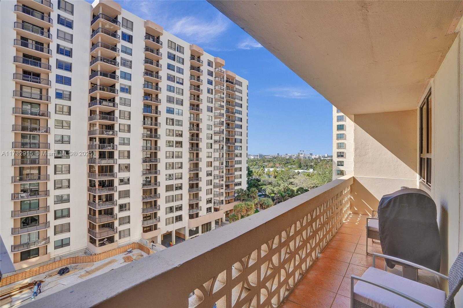 Small Image of 10185 COLLINS AVE #916, Bal Harbour Number 19