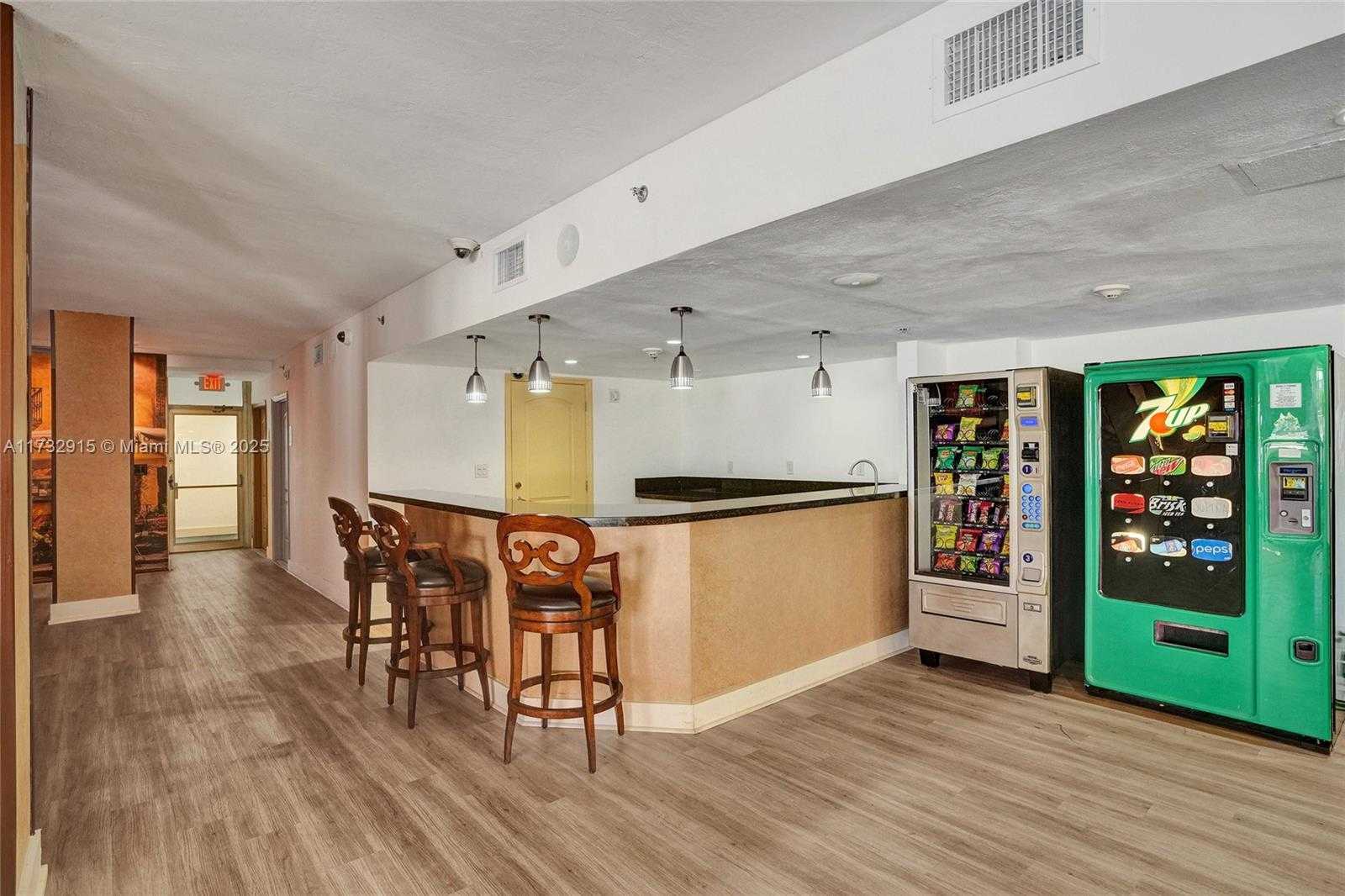 Small Image of 10185 COLLINS AVE #916, Bal Harbour Number 21