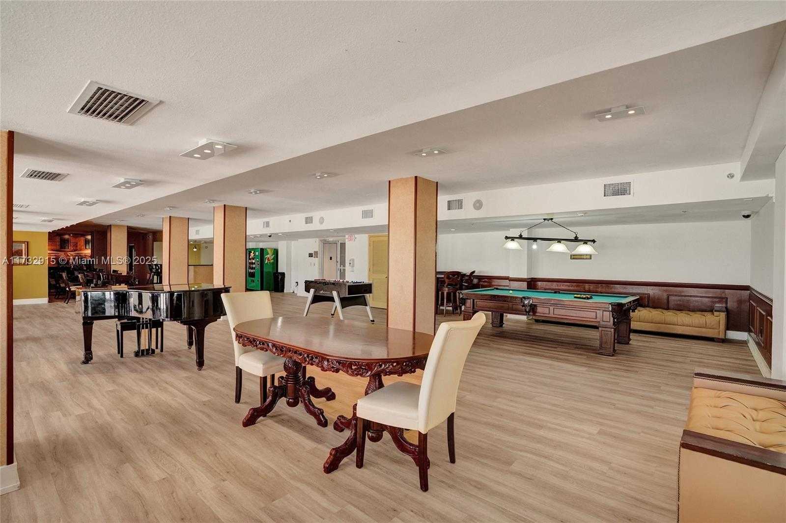 Small Image of 10185 COLLINS AVE #916, Bal Harbour Number 23