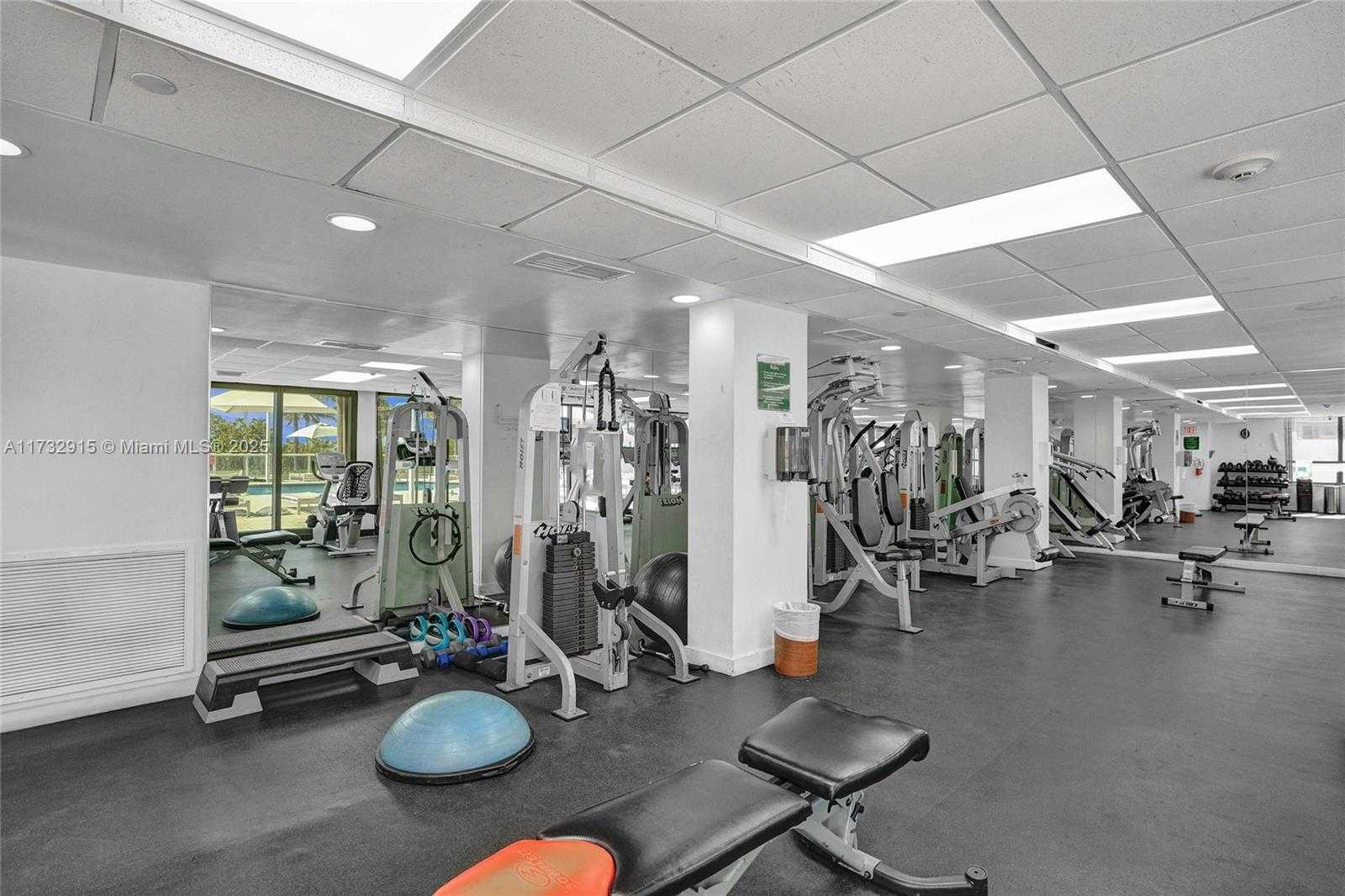 Small Image of 10185 COLLINS AVE #916, Bal Harbour Number 25