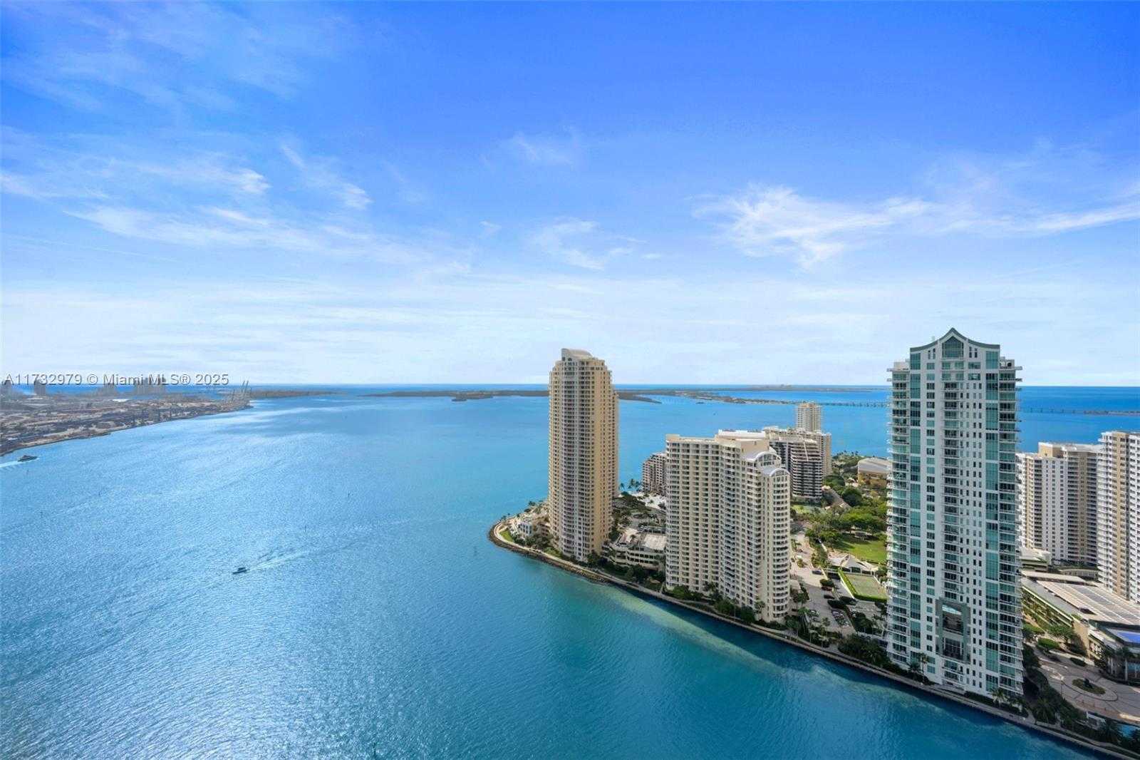 Small Image of 325 SOUTH BISCAYNE BLVD #LPH26, Miami Number 25