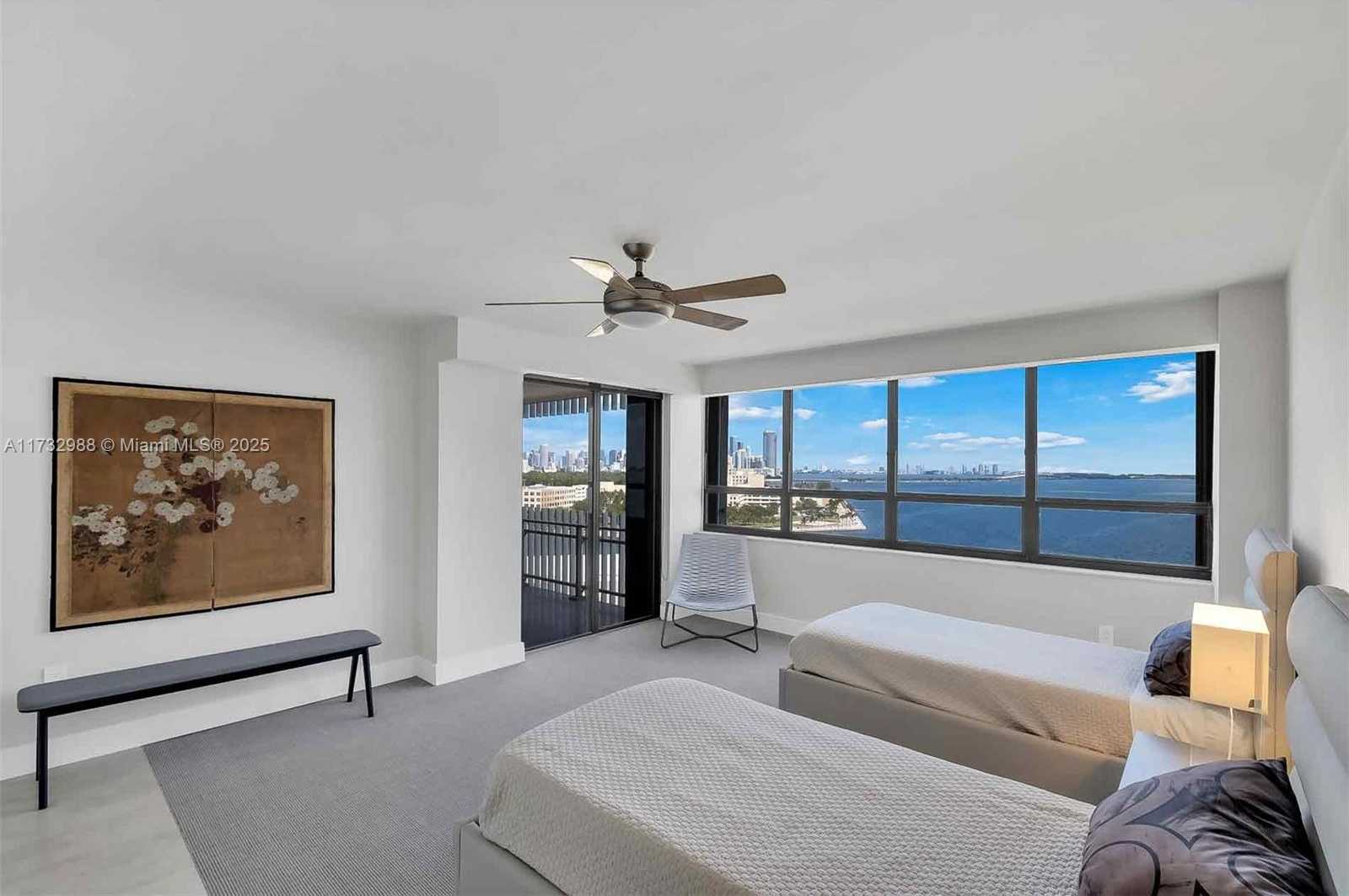 Small Image of 3 GROVE ISLE DR #C1407, Coconut Grove Number 31