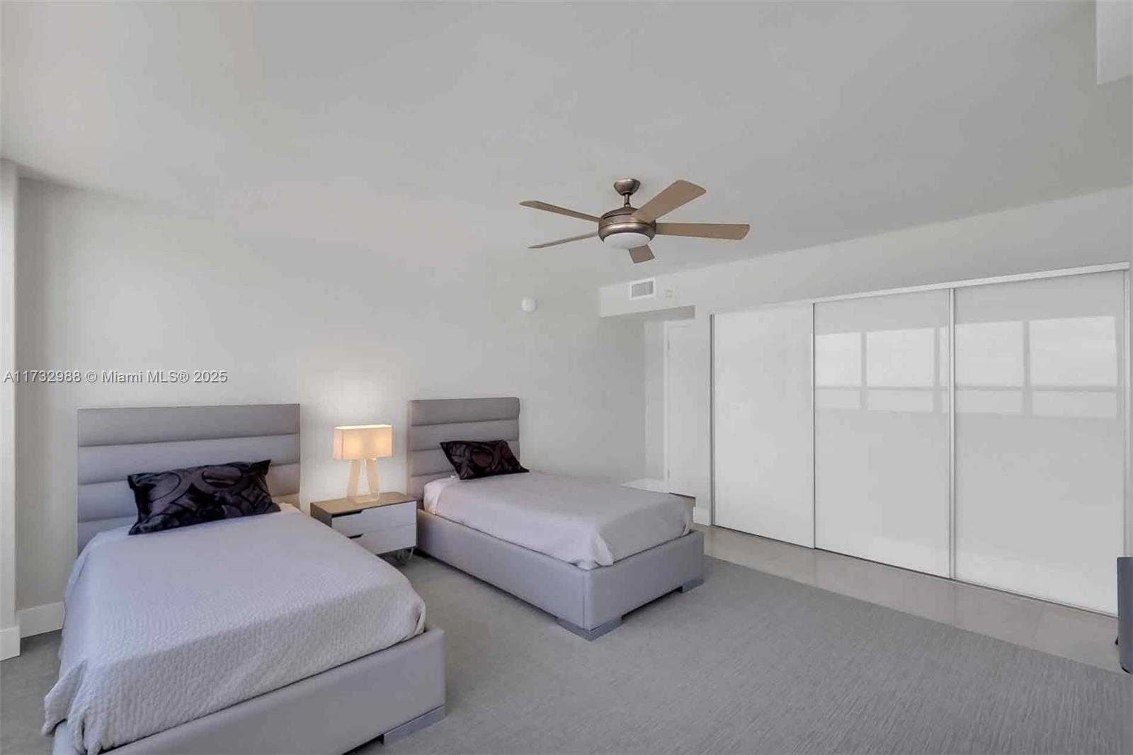 Small Image of 3 GROVE ISLE DR #C1407, Coconut Grove Number 33