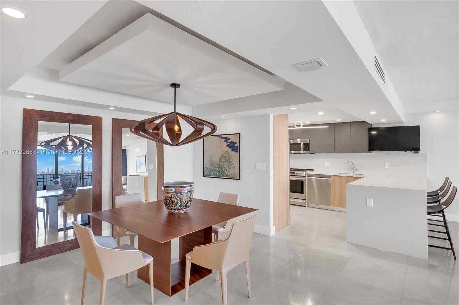 Small Image of 3 GROVE ISLE DR #C1407, Coconut Grove Number 5