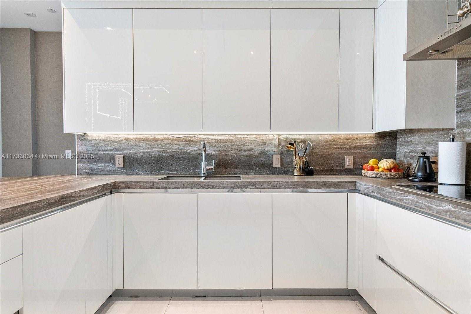 Small Image of 17475 COLLINS AVE #2002, Sunny Isles Beach Number 8