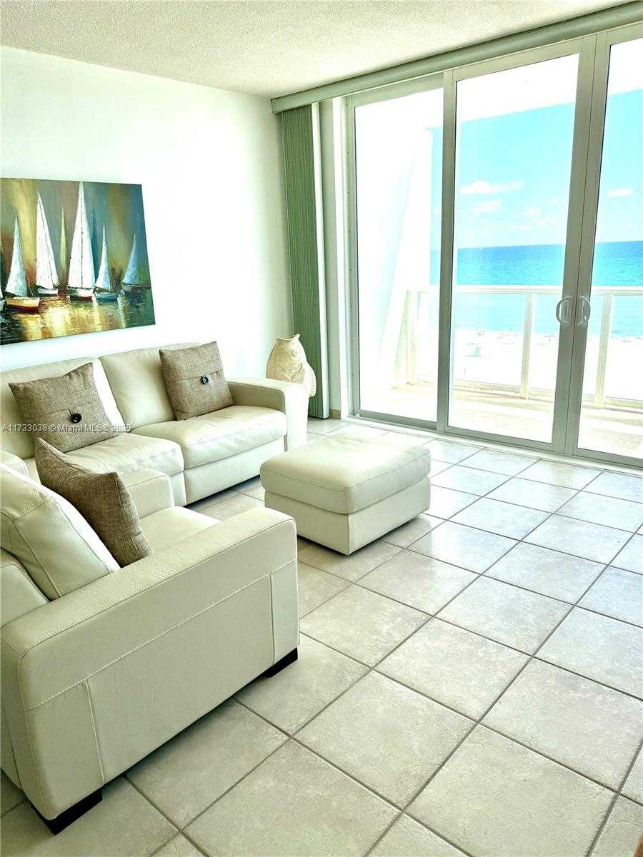 Small Image of 5601 #711, Miami Beach Number 19