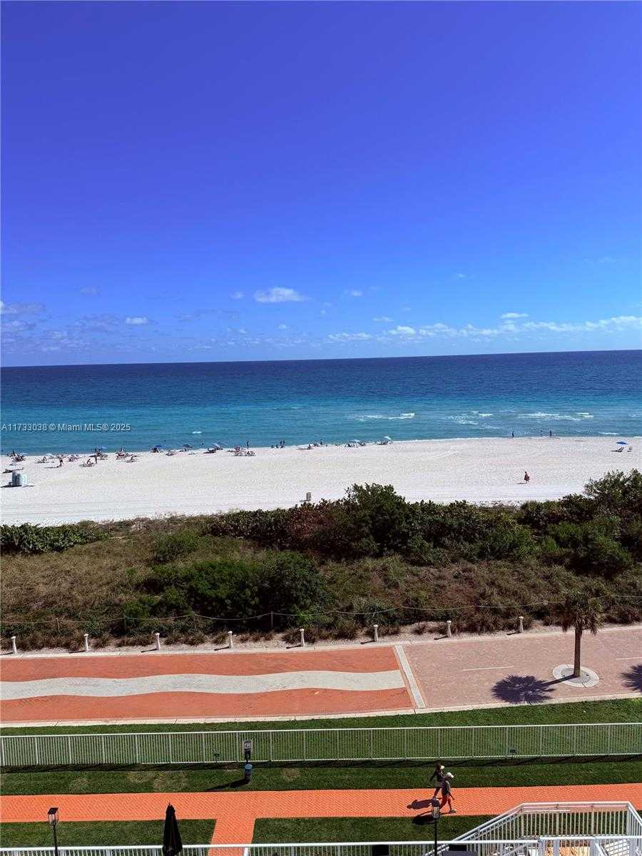 Small Image of 5601 #711, Miami Beach Number 3