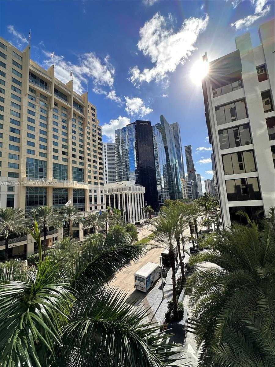 Small Image of 1060 BRICKELL AVE #413, Miami Number 11