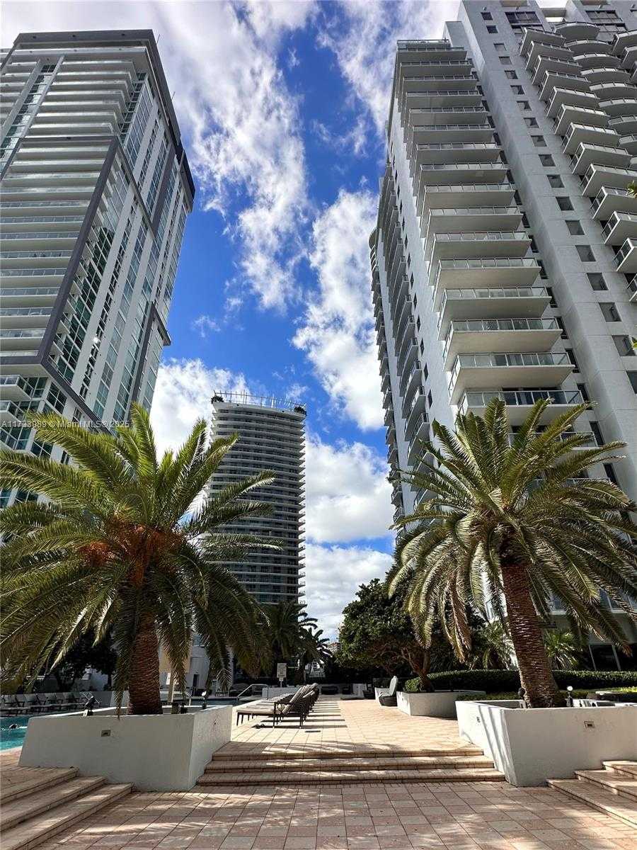 Small Image of 1060 BRICKELL AVE #413, Miami Number 9