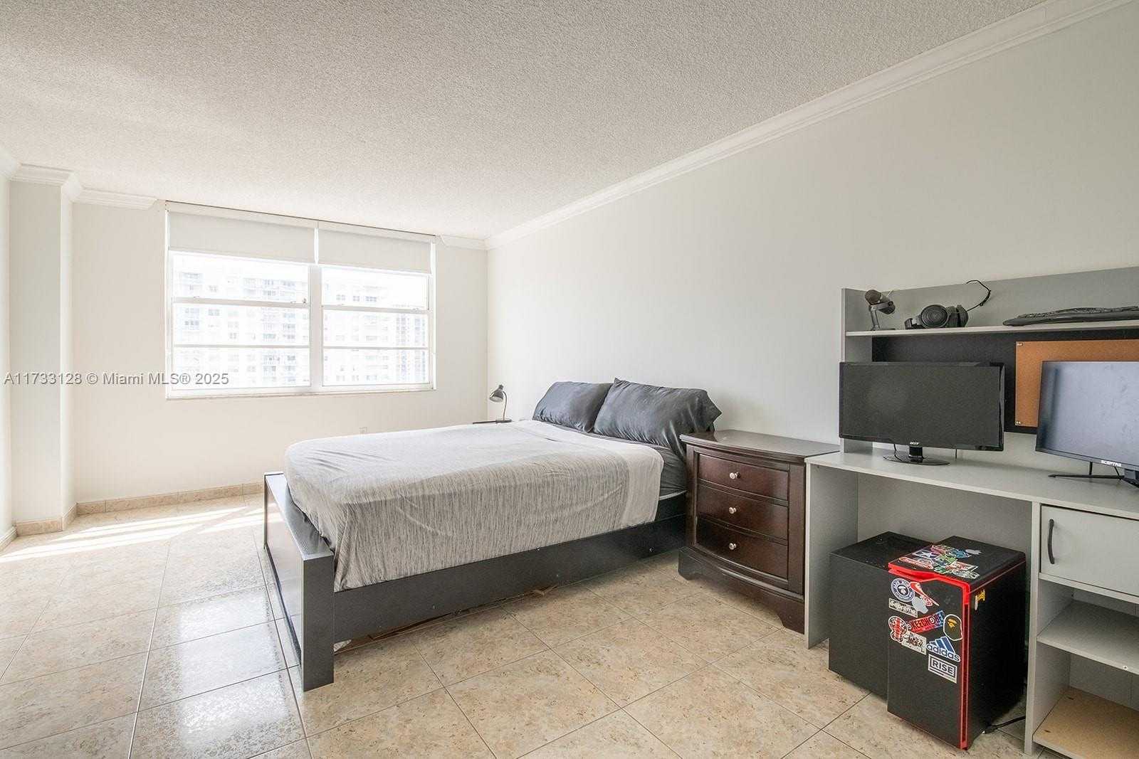 Small Image of 2801 NORTH EAST 183RD STREET #1510W, Aventura Number 12