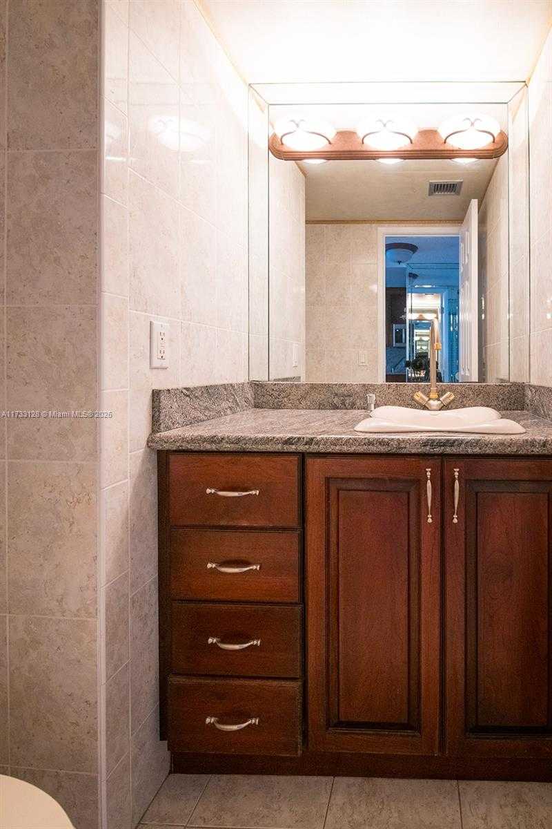 Small Image of 2801 NORTH EAST 183RD STREET #1510W, Aventura Number 16