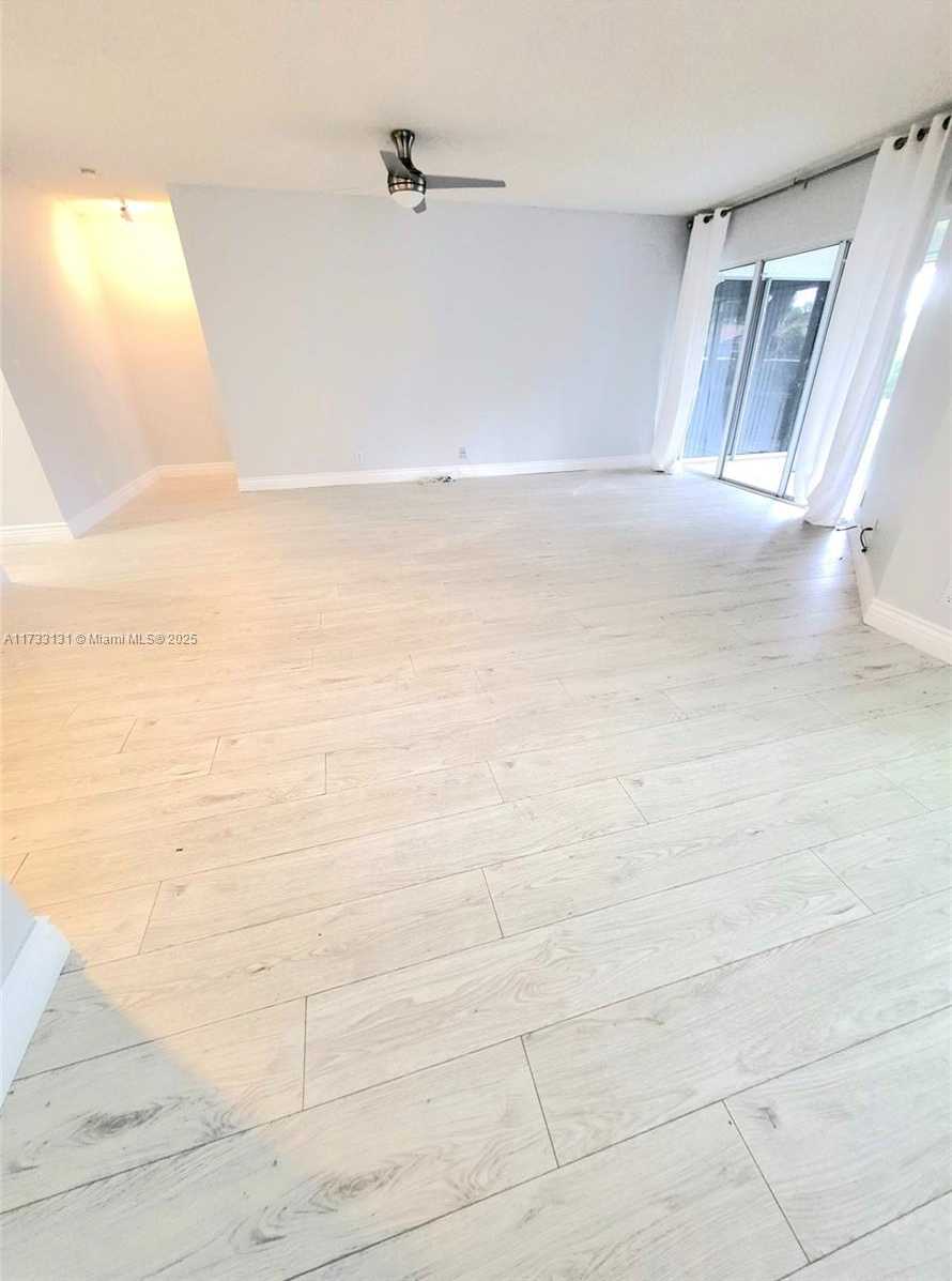 Small Image of 17286 BOCA CLUB BLVD #2108, Boca Raton Number 6