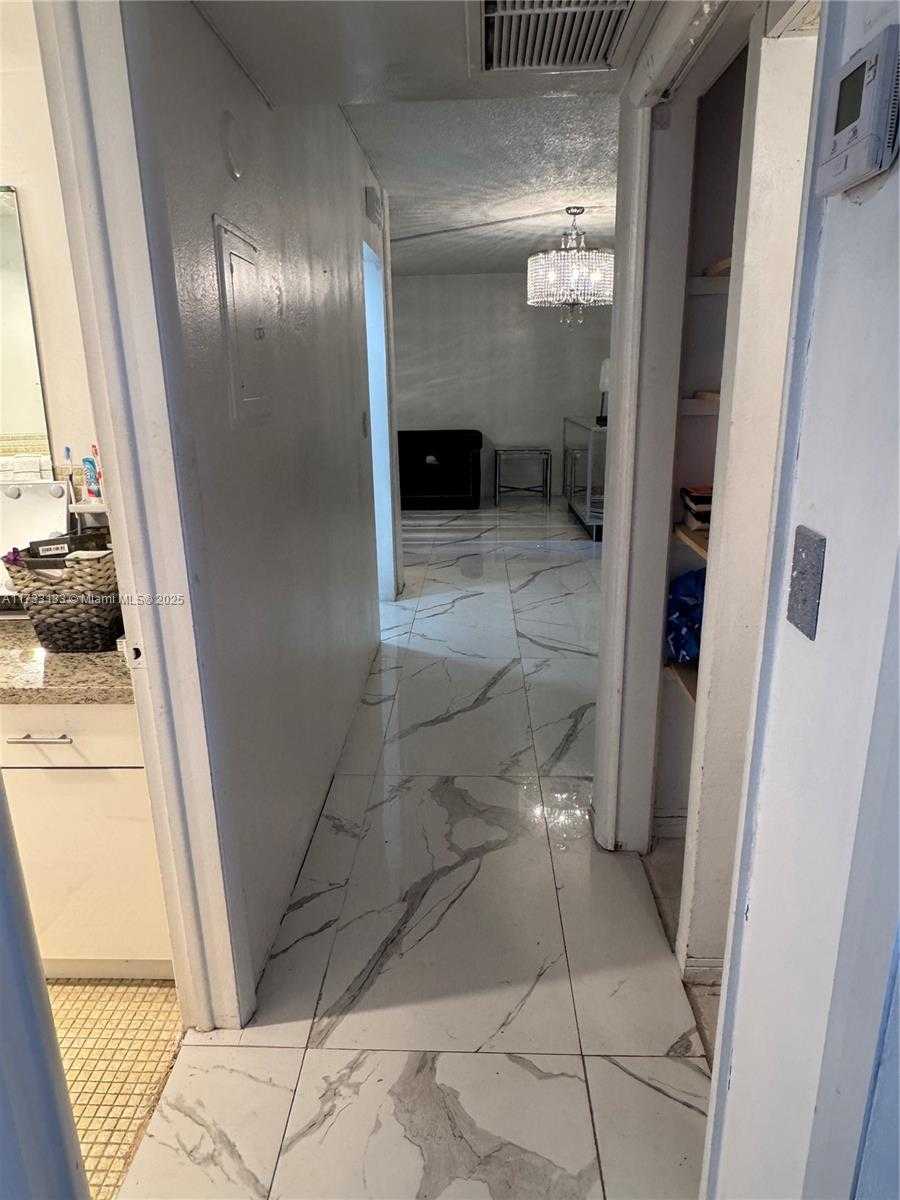 Small Image of 2980 POINT EAST DR #D102, Aventura Number 13