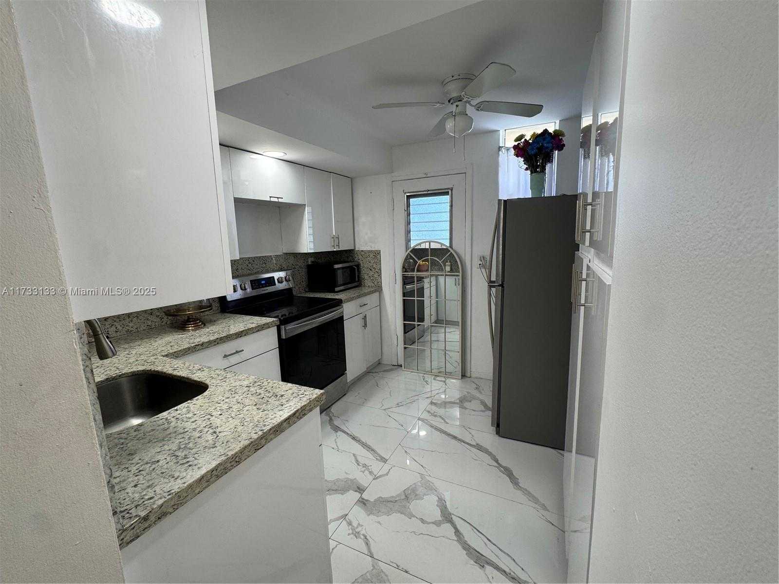 Small Image of 2980 POINT EAST DR #D102, Aventura Number 8