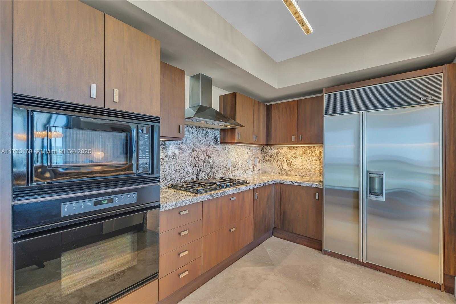 Small Image of 3535 SOUTH OCEAN DRIVE #803, Hollywood Number 15