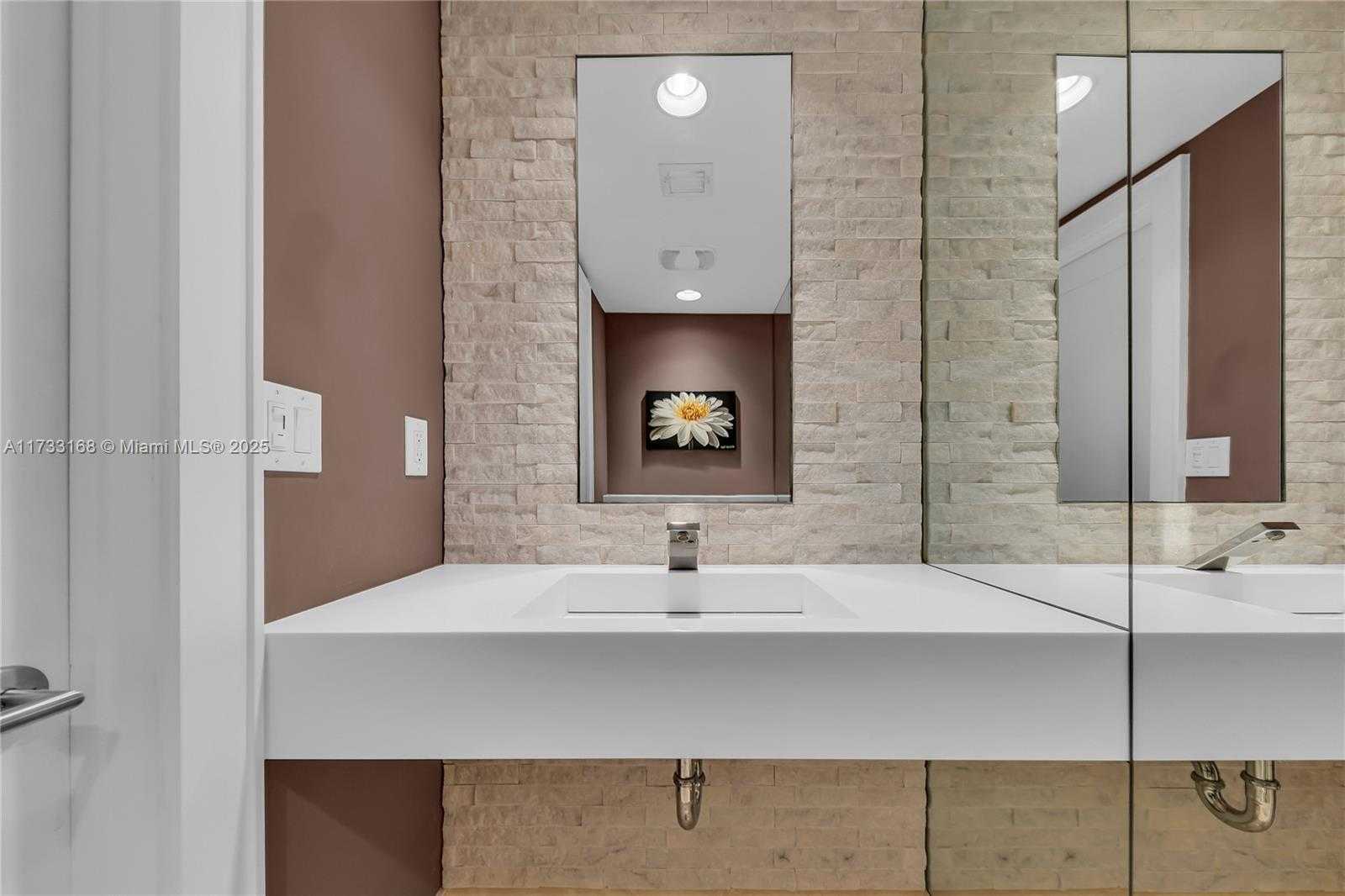 Small Image of 3535 SOUTH OCEAN DRIVE #803, Hollywood Number 42