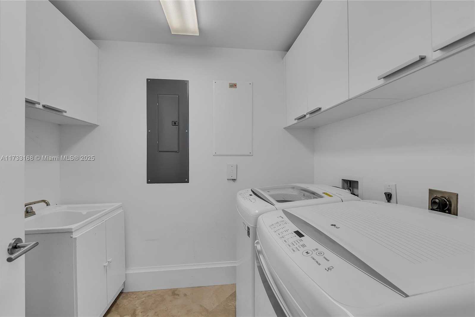 Small Image of 3535 SOUTH OCEAN DRIVE #803, Hollywood Number 43
