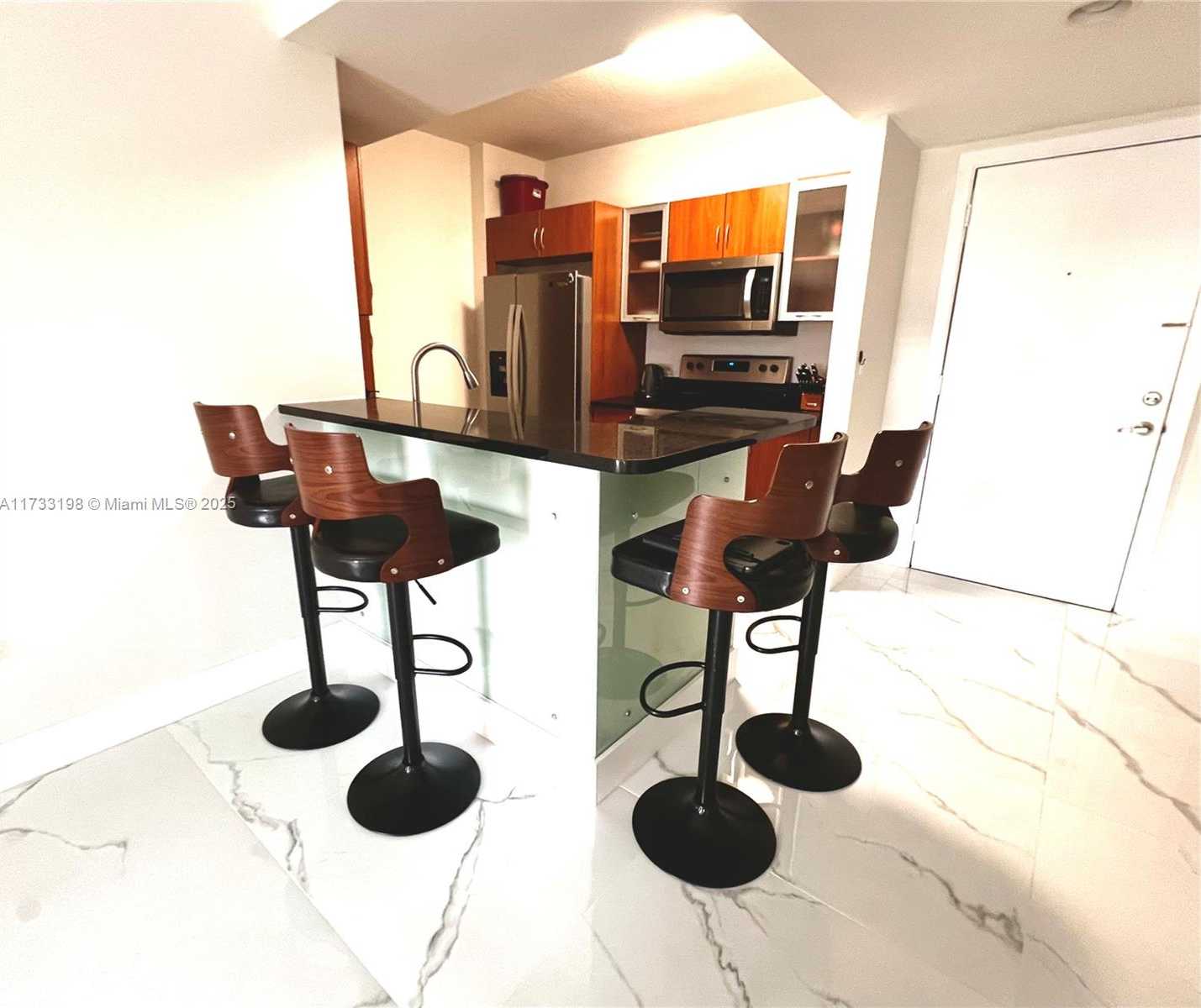 Small Image of 2775 NE 187th St, Aventura, FL 33180, USA Number 10