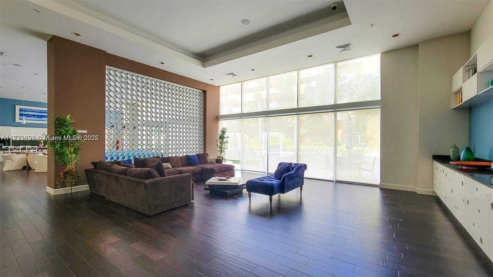 Small Image of 2775 NE 187th St, Aventura, FL 33180, USA Number 25
