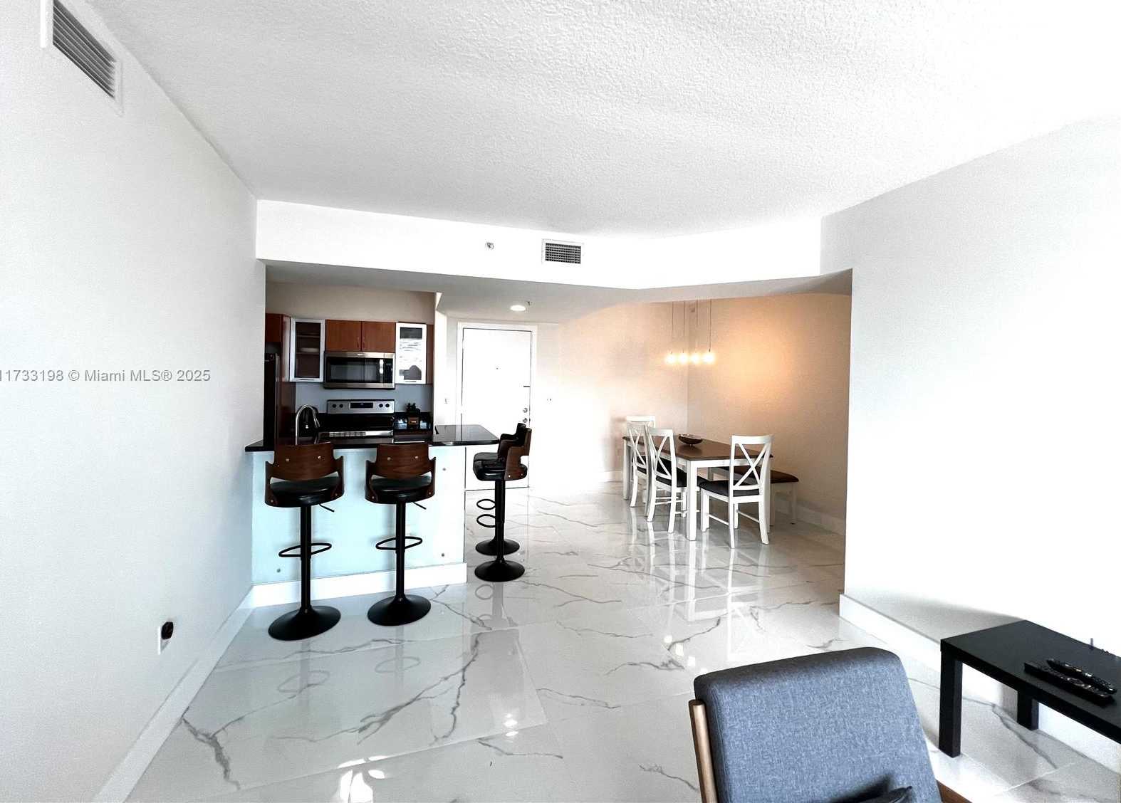 Small Image of 2775 NE 187th St, Aventura, FL 33180, USA Number 4