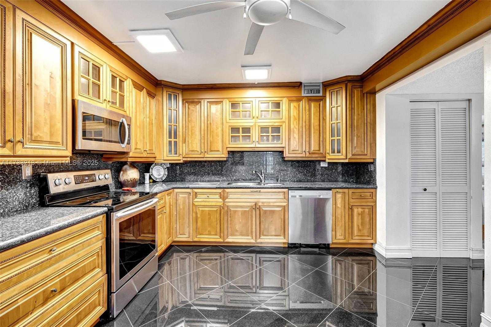Small Image of 3940 INVERRARY BLVD #504-A, Lauderhill Number 13