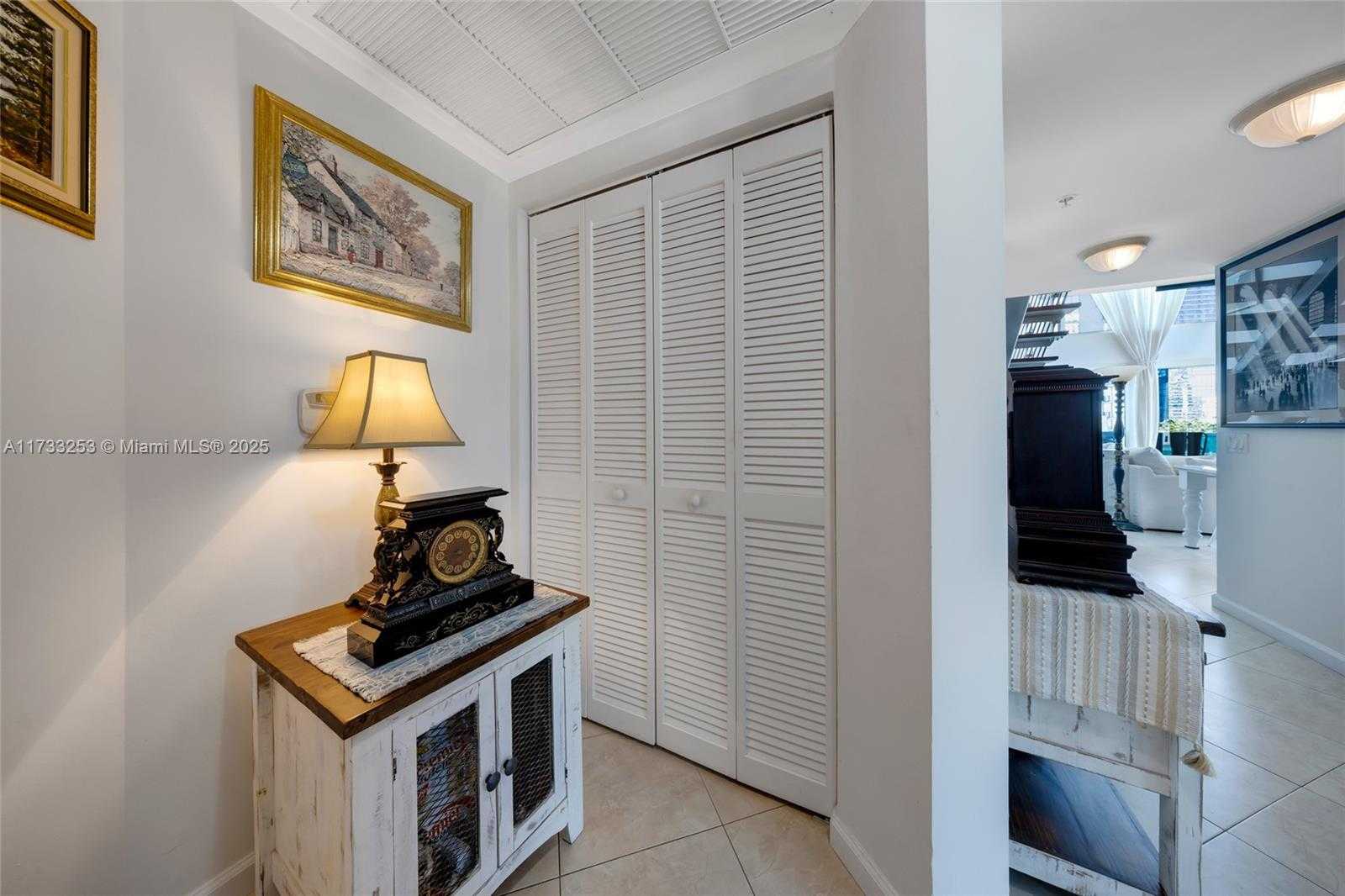 Small Image of 41 SOUTH EAST 5TH ST #816, Miami Number 31