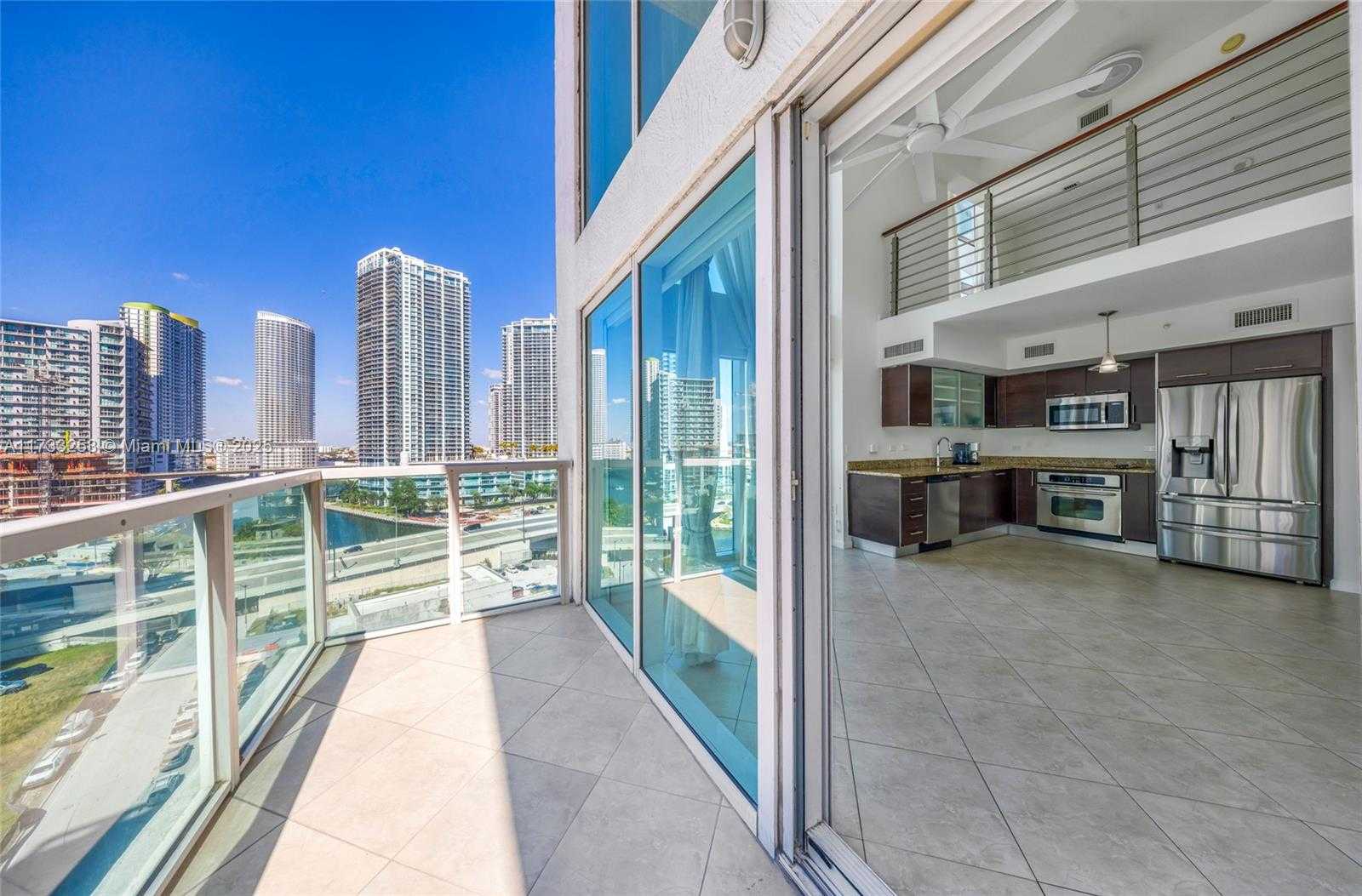 Small Image of 41 SOUTH EAST 5TH ST #816, Miami Number 60