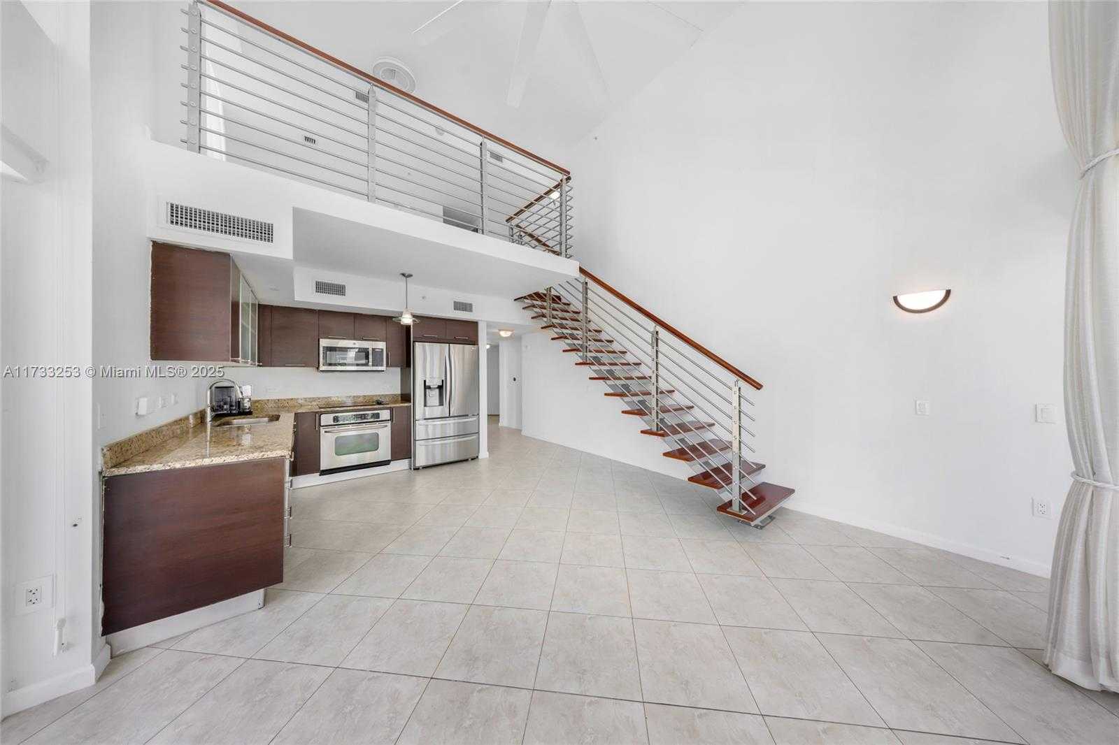 Small Image of 41 SOUTH EAST 5TH ST #816, Miami Number 9
