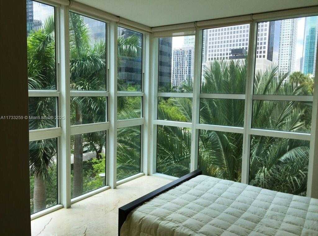 Small Image of 951 BRICKELL AVE #301, Miami Number 11