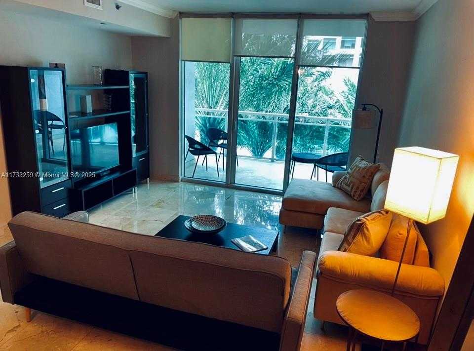 Small Image of 951 BRICKELL AVE #301, Miami Number 4
